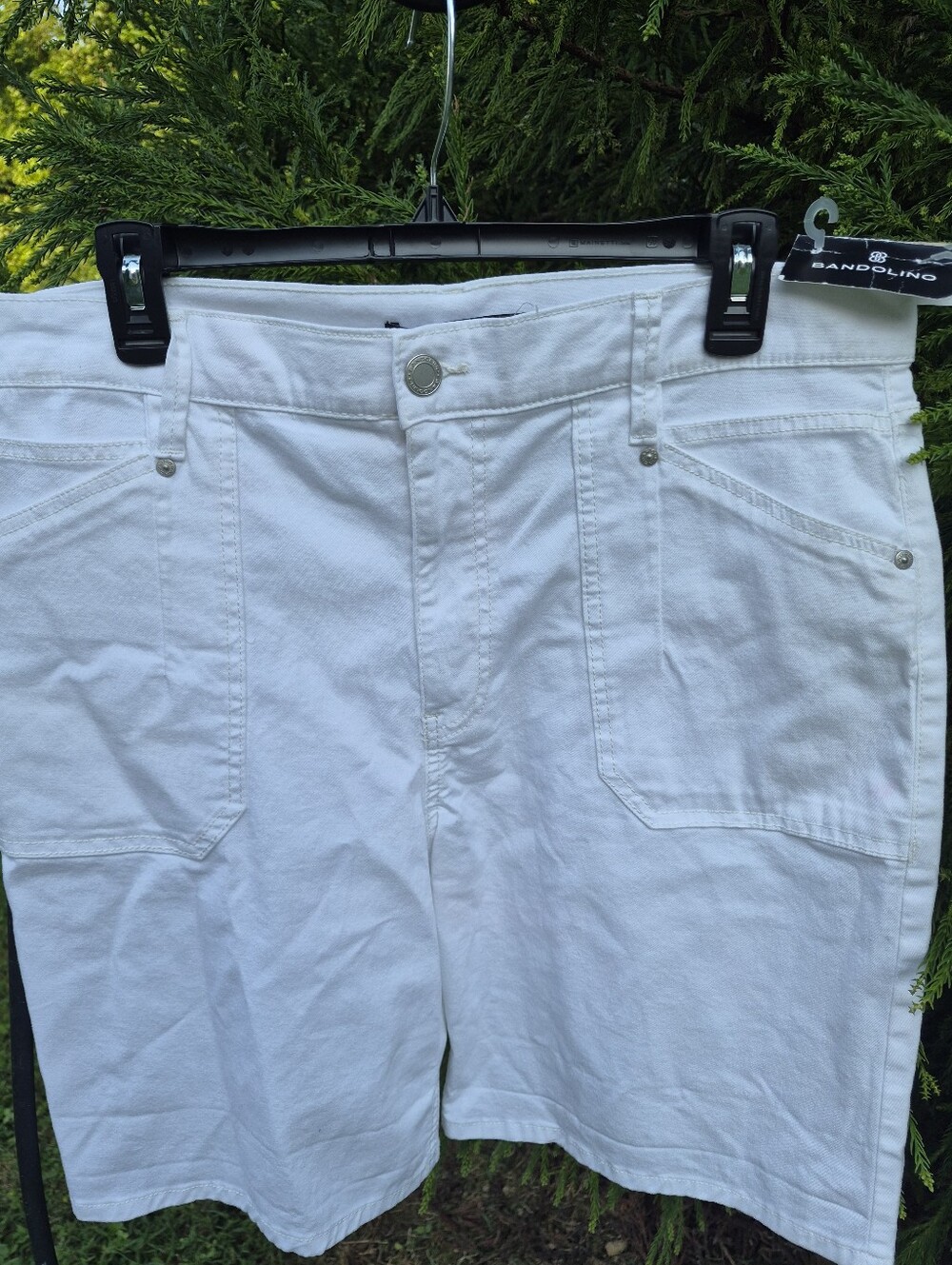 NWT BANDOLINO LADIES White Shorts SIZE 12